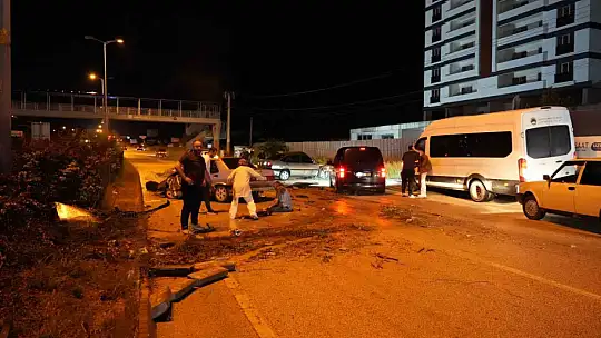 Kastamonu'da can pazarı: Yaralıyı kurtarmaya çalışanlara başka bir araç çarptı : 6 yaralı