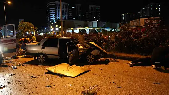 Kastamonu'da can pazarı: Yaralıyı kurtarmaya çalışanlara başka bir araç çarptı : 6 yaralı