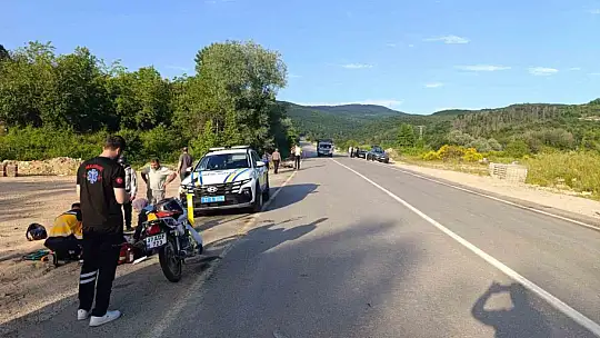 Çarpışan iki motosikletin sürücüsü yaralandı