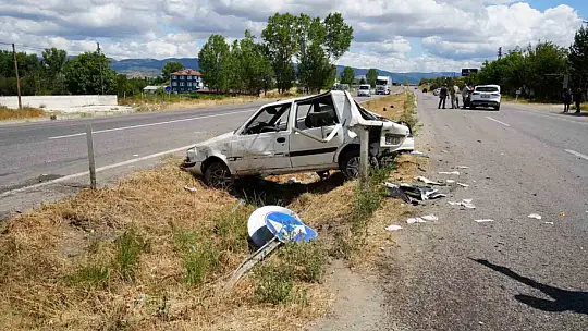 Cip ile otomobil çarpıştı: 1'i ağır 5 yaralı