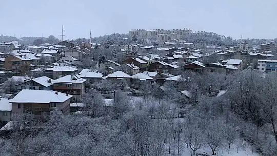 Kastamonu'da çocukların kar sevinci