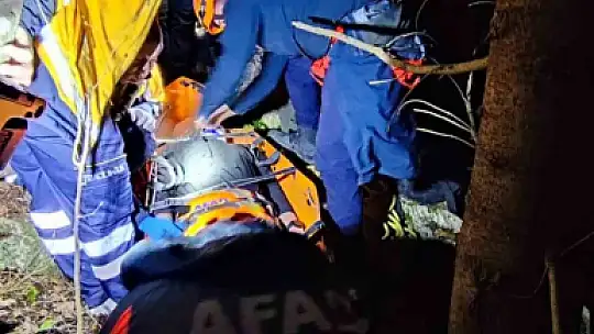 Kastamonu'da dağlık alanda uçurumdan düşen genç için ekipler seferber oldu