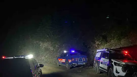 Kastamonu'da dağlık alanda uçurumdan düşen genç için ekipler seferber oldu