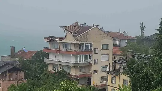 Kastamonu'da fırtına ve hortum etkili oldu