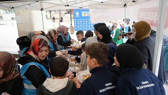 Kastamonu'da Gazze için hayır çarşısı kuruldu