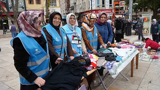 Kastamonu'da Gazze için hayır çarşısı kuruldu