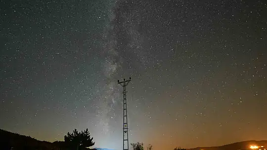 Gökyüzü meraklıları Perseid meteor yağmurunu izledi