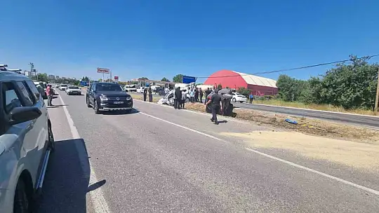 Kastamonu'da iki hafif ticari araç çarpıştı: 4 yaralı