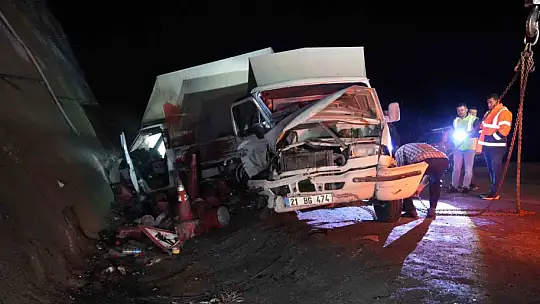 Kastamonu'da iki kamyonet çarpıştı: 9 yaralı