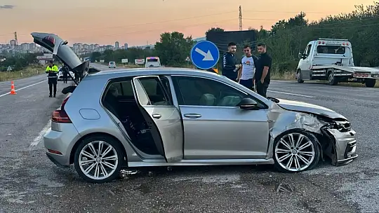 Kastamonu'da iki otomobil çarpıştı: 2 yaralı