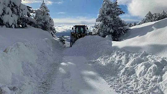 Kastamonu'da kar sebebiyle 611 köye ulaşım sağlanamıyor