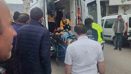 Kastamonu'da motosiklet otomobile çarptı: 1 yaralı