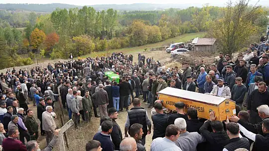 Kastamonu'da öldürülen aynı aileden dört kişi, yan yana toprağa verildi