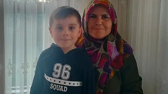 Kastamonu'da ölü bulunan anne ile oğlunun cenazeleri otopsi için Ankara Adli Tıp Kurumuna getirildi