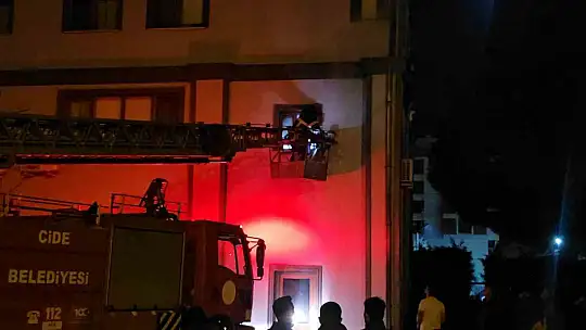 Kastamonu'da Orman İşletme Müdürlüğü'ne ait misafirhanede çıkan yangın söndürüldü