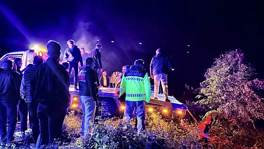 Kastamonu'da otomobil 150 metre yüksekten uçuruma yuvarlandı: 1 ölü, 3 yaralı