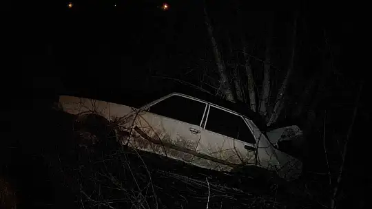 Kastamonu'da otomobil ağaca çarptı: 1 yaralı