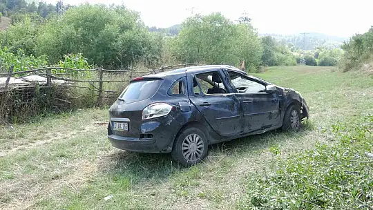 Otomobil şarampole uçtu: 4 yaralı