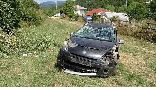 Otomobil şarampole uçtu: 4 yaralı