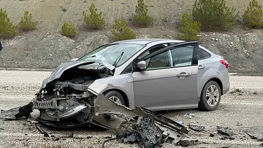 Kastamonu'da pikap ile otomobil çarpıştı: Eski belediye başkanı yaralandı