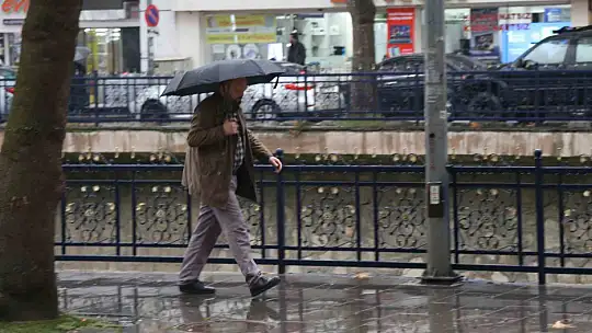 Kastamonu'da sağanak yağış etkili oluyor
