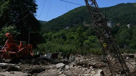 Kastamonu'da selden etkilenen köylerde yaralar sarılıyor