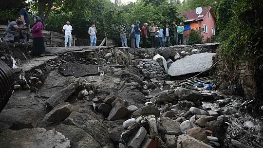 Kastamonu'da selden etkilenen köylerde yaralar sarılıyor