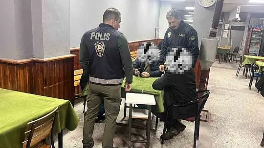Kastamonu'da sentetik ecza hapıyla yakalanan 3 şahıs hakkında adli işlem başlatıldı