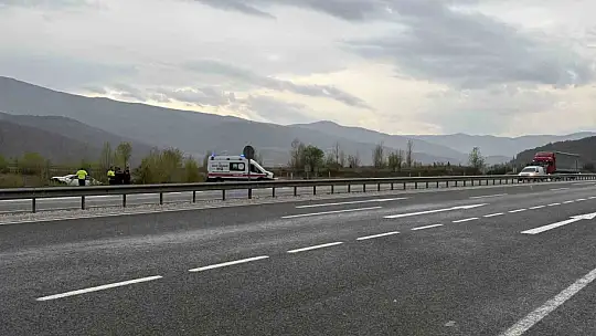 Kastamonu'da su kanalına düşen otomobildeki 4 kişi yaralandı