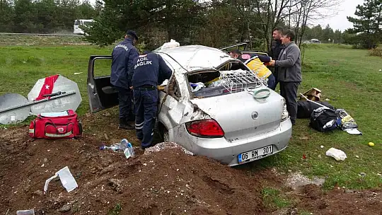 Kastamonu'da takla atan otomobildeki yaşlı çift yaralandı