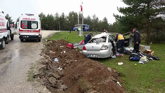 Kastamonu'da takla atan otomobildeki yaşlı çift yaralandı