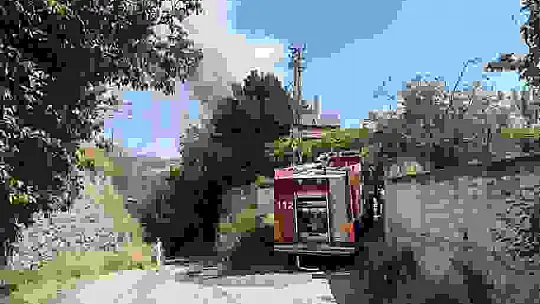 tesiste çıkan yangın ormana sıçramadan söndürüldü