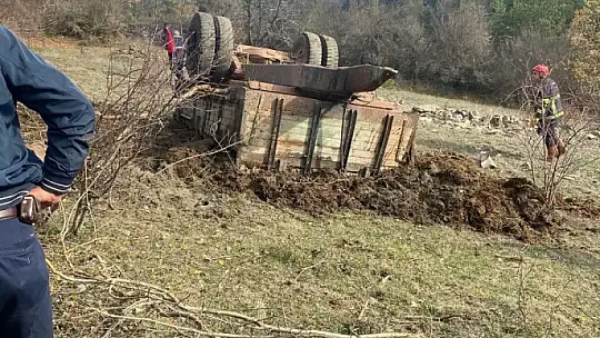 Kastamonu'da traktör devrildi: 1 ölü