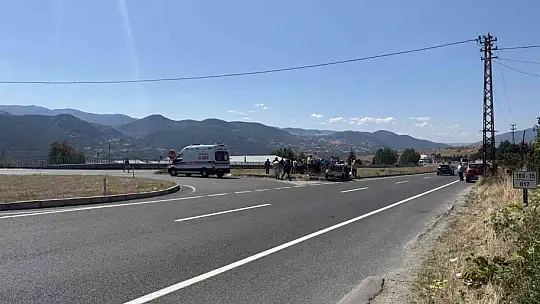 Kastamonu'da traktör ile otomobil çarpıştı: 9 yaralı