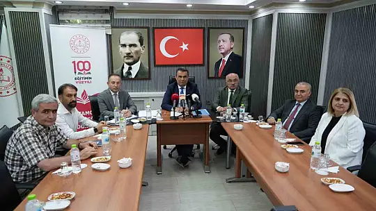 Kastamonu'da Türkiye yüzyılı maarif modeli masaya yatırıldı