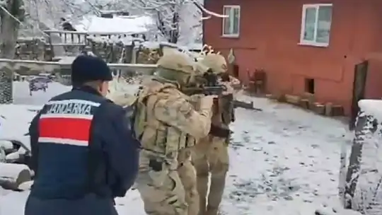 Kastamonu'da uyuşturucu operasyonlarında 9 gözaltı