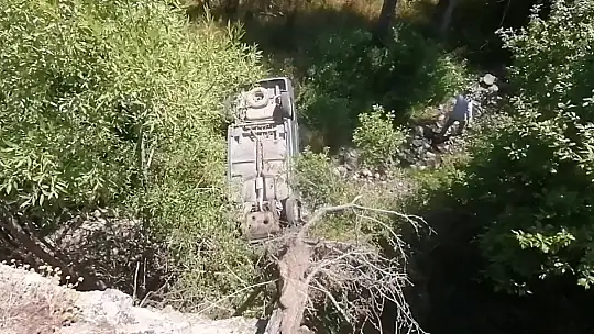 Kastamonu'da yeni evli çift, kazada yaralandı
