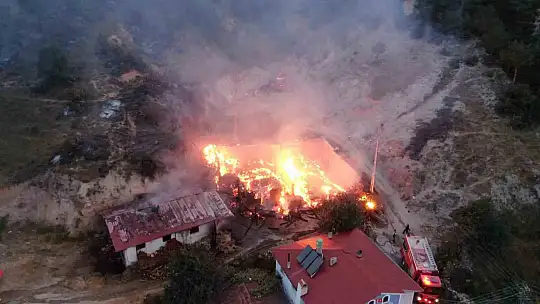 Kastamonu'daki orman yangınına müdahale sürüyor