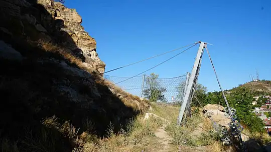 Kastamonu Kalesi, çelik ağlarla örülerek depreme karşı güçlendirildi