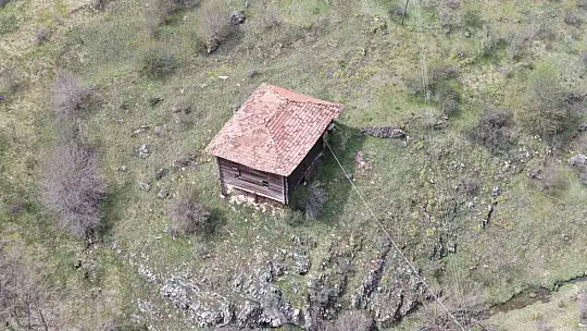 Kastamonu'nun tarihi köy evlerinin mimarisi, doğal güzelliğiyle büyülüyor