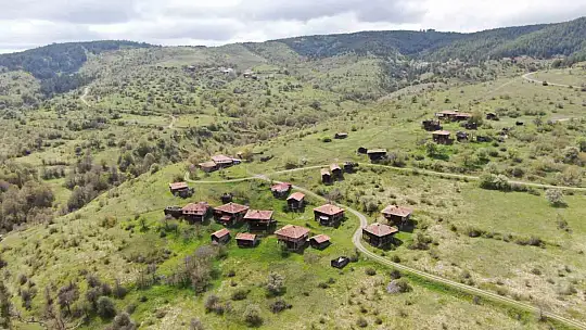 Kastamonu'nun tarihi köy evlerinin mimarisi, doğal güzelliğiyle büyülüyor