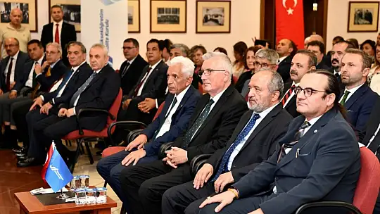 Kastamonu Üniversitesi, kurumsal akreditasyon belgesini törenle aldı