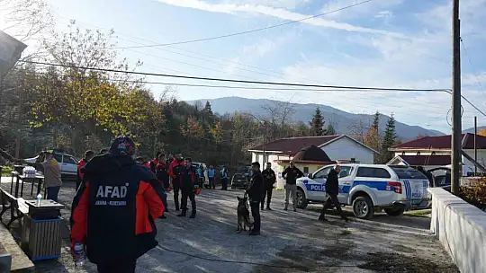 Kayıp anne ve oğlunu arama çalışmaları devam ediyor