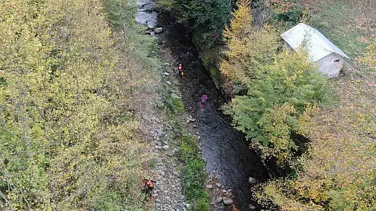 Kayıp anne ve oğlunu arama çalışmaları devam ediyor