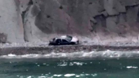 Kayıp imamın cesedi uçurumdan yuvarlanmış aracında bulundu