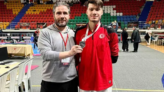 Kazada kollarını kaybetti, taekwondoyla hayata yeniden bağlandı