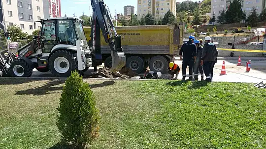 Kazı sırasında patlayan doğalgaz borusu büyük paniğe yol açtı