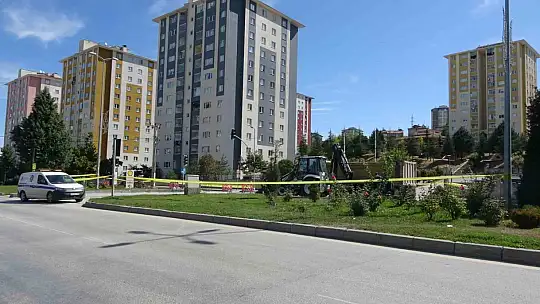Kazı sırasında patlayan doğalgaz borusu büyük paniğe yol açtı