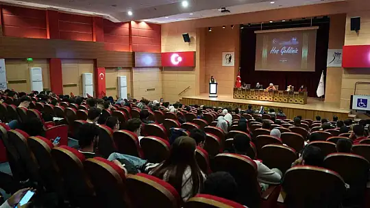 KBÜ'de söyleşi