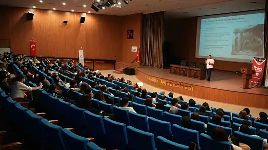 KBÜ'de gastronomide teknolojinin rolü konuşuldu